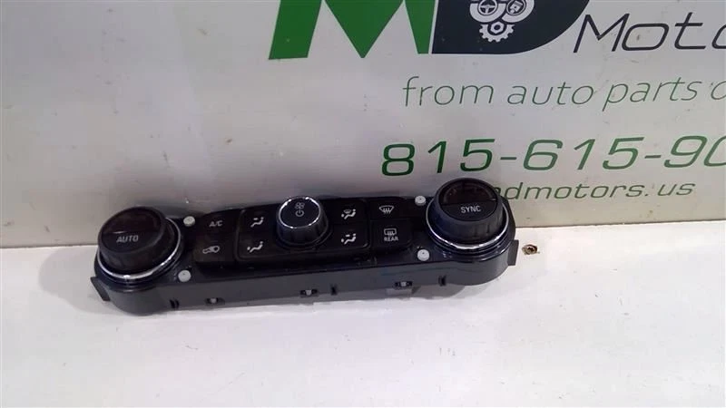 2020-2022 GMC ACADIA A/C HEATER CLIMATE CONTROL OEM 84246526 - Image 1 of 4