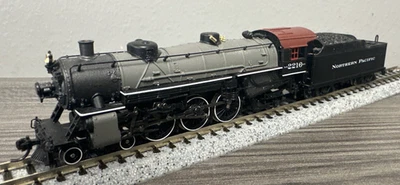 Broadway Limited Imports N Scale #6944 Light Pacific 4-6-2 NP #2216 w/Paragon 4 - Image 1 of 4