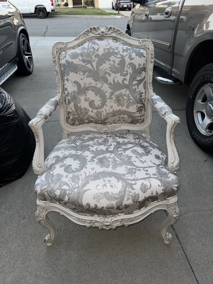 Beautiful Antique French Louis XV Chair White & Grey Vintage  - Image 1 of 4