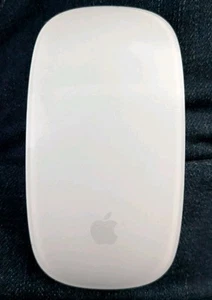 Apple A1657 Silver Magic Mouse 2 MLA02LL/A Bluetooth Wireless Laser Rechargeable - Picture 1 of 3