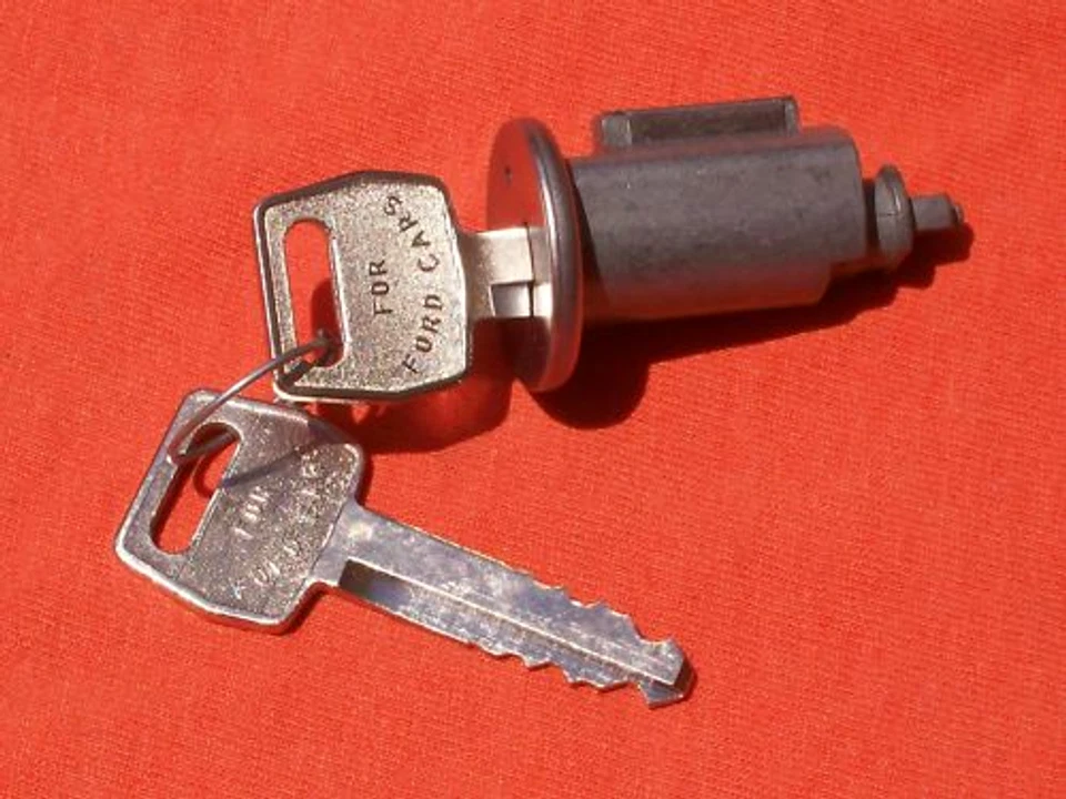 Camión Ford F100 F150 F250 F350 furgoneta económica cilindro de bloqueo de encendido 1967-1979 Foto 1 de 1