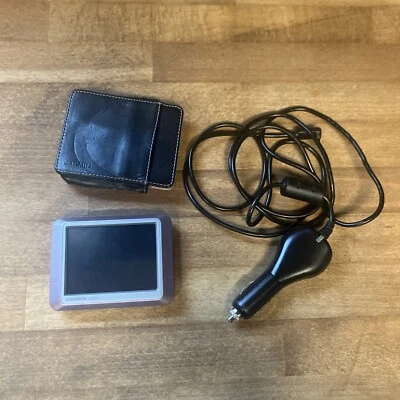 Garmin Nuvi 200 Pink GPS Traffic Navigation System Directions Car  Bundle & Case - Image 1 of 4