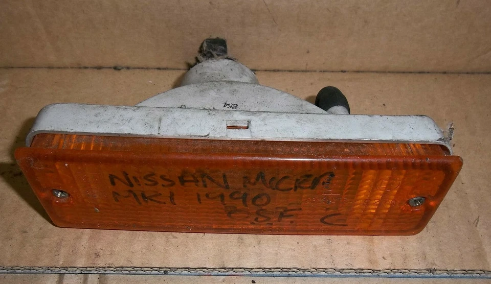 INDICADOR DELANTERO LADO CONDUCTOR OFFSIDE NISSAN MICRA 1982-1992 Foto 1 de 1