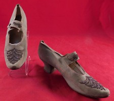 Victorian Vintage F. Loeser & Co. Gray Leather Steel Cut Beaded Mary Jane Shoes