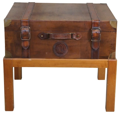 1994 Leather Steamer Trunk Coffee Side Table on Pine Stand Side Accent 25" Cover