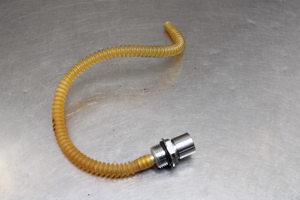 00-06 HARLEY FAT BOY FLSTF EFI  FUEL CHECK VALVE HOSE GAS LINE TUBE PIPE TANK - Imagem 1 de 4