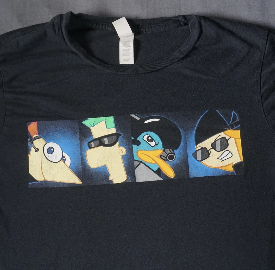 Camisa Phineas y Ferb Hombres Pequeña A Través De 2da Dimensión Disney Channel Película Promo Foto 1 de 4
