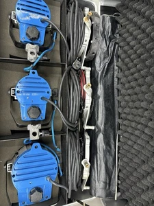 Arri Light Kit (2)300W,( 1)650W Plus) + Barn Doors + Filters+ Chimeras+ Case - Picture 1 of 14