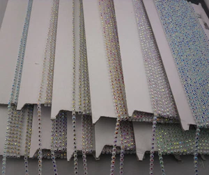 Aplique de cadena de plástico blanco estrás cristal AB grado A ss6 10 yardas PE - Imagen 1 de 25