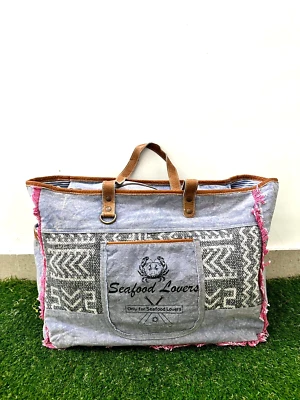 Alfombra vintage azul ceniza reciclada lona envejecida flecos acento bolso de fin de semana Foto 1 de 4