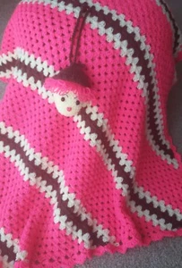 HANDMADE GRANNY SQUARE RECTANGLE CROCHET DOLLY BABY PINK BLANKET 86cm x 103cm. - Picture 1 of 9