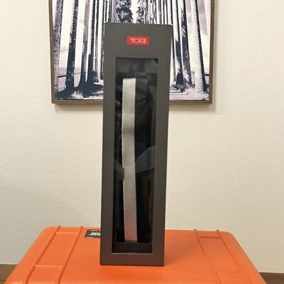 TUMI Accents - Correa de hombro personalizada reflectante negra Foto 1 de 4