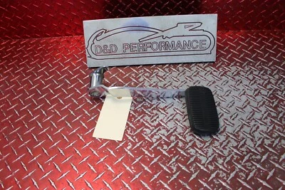 2004 HARLEY DAVIDSON ROAD GLIDE OEM REAR BRAKE PEDAL SEE DESC STRAIGHT RG28 - Image 1 of 4