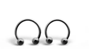 PAIR 18g 5/16 HORSESHOE Barbell Body Jewelry EARRINGS LIP RINGS TRAGUS - Foto 1 di 1