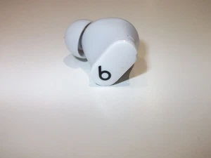Genuine Original A2512 Left Airpod Beats Studio Buds Earbud - White - Picture 1 of 2