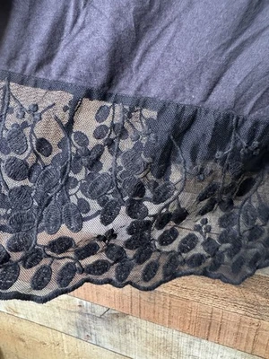 Camiseta sin mangas Matilda Jane en capas dobladillo de encaje bohemio hippie para mujer grande negra Foto 1 de 4