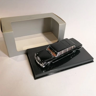 Auto Art Models 1:43 Diecast Mercedes 500 Limusina Con Estuche Foto 1 de 4