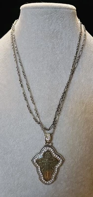 Collar Brighton tono plata y oro cruz estrás adornado 38" pulgadas Foto 1 de 4