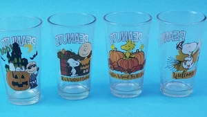 4 different Charlie Brown peanuts Halloween 16 ounce pint glasses 2019 - Picture 1 of 6