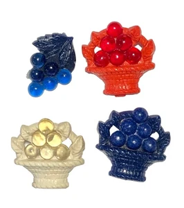 Set/4 VTG Lot 1940s BASKET OF GRAPES FRUIT Buttons Plastic 1" Figural Red Blue - Picture 1 of 5
