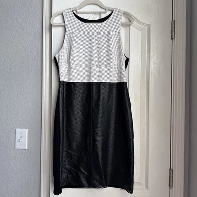 Mini Vestido Bailey 44 Cuero Forrado Blanco y Negro Sin Mangas Para Mujer Grande Foto 1 de 4