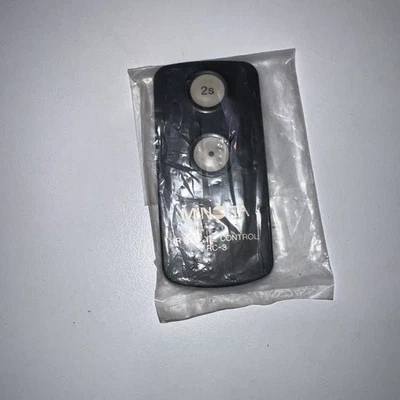 MINOLTA RC-3 Wireless Infrared REMOTE CONTROL  for 35mm Cameras DSLR  - Image 1 of 4