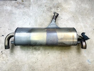 18-23 JAGUAR E-PACE SILENCIADOR ESCAPE TRASERO COLECTOR OEM Foto 1 de 2