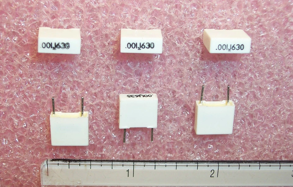QTY (100) 1000pf .001uf 630V 5% METALLIZED FILM CAPACITORS 160-102J630 MALLORY - Image 1 of 1