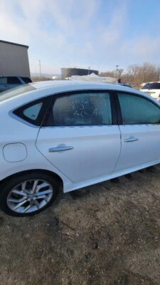 Motor Nissan Sentra (1,8 L, VIN A, 4º dígito, MR18DE), emisiones federales 13 14 Foto 1 de 4