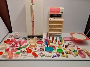 Large Lot Of Barbie Kitchen Items 1970's Dream House Fridge,Stove, Table, & More - Picture 1 of 17