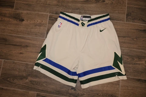 Milwaukee Bucks Authentic Nike Dri-Fit Shorts NBA Basketball 46 Player Cut Rare Cover