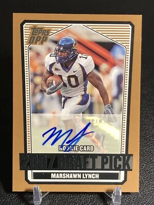 MARSHAWN LYNCH 2007 Topps DPP #133 Gold Rookie Auto SP /100 NM RARE RC Autograph - Image 1 of 2