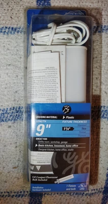 "Luz fluorescente debajo del gabinete GE 9"" enchufe delgado 1 5/8""" Foto 1 de 4