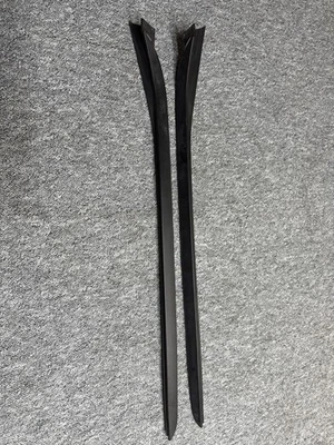 Acabamento para-brisa BMW X1 U11 2023 51319478898 DGJ1678 - Imagem 1 de 4