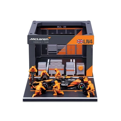 1/43 Bburago - McLaren MCL38 #4 F1 2024 - Lando Norris - Diorama Pit Pass - Immagine 1 di 4
