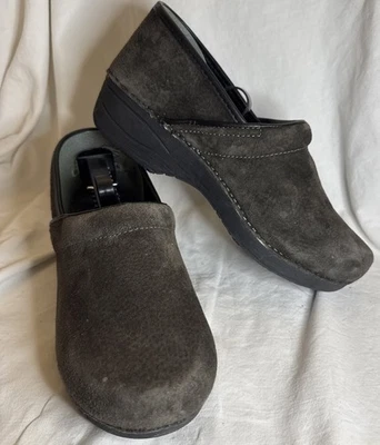 Zapatos Dansko Mujer 40 9.5-10 Marrón Chocolate Impermeables XP 2.0 Gamuza Zuecos Foto 1 de 4