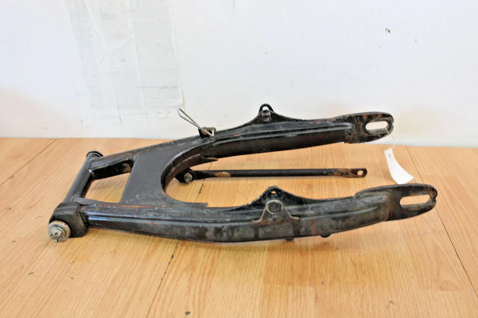 1976 Suzuki RM125 Swingarm  - Изображение 1 из 4