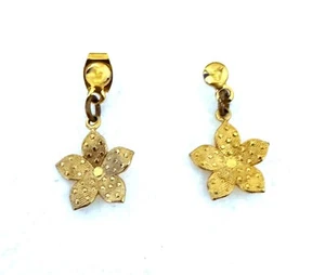 GOLD FLOWER EARRINGS Post Pierced Dangle Small Gold Tone Vintage - Picture 1 of 3