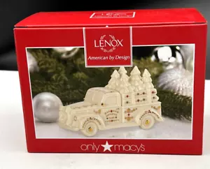 Lenox Natale Parco Vischio Villaggio Tesori CAMION CON ALBERI NUOVO MAI APERTO - Foto 1 di 7