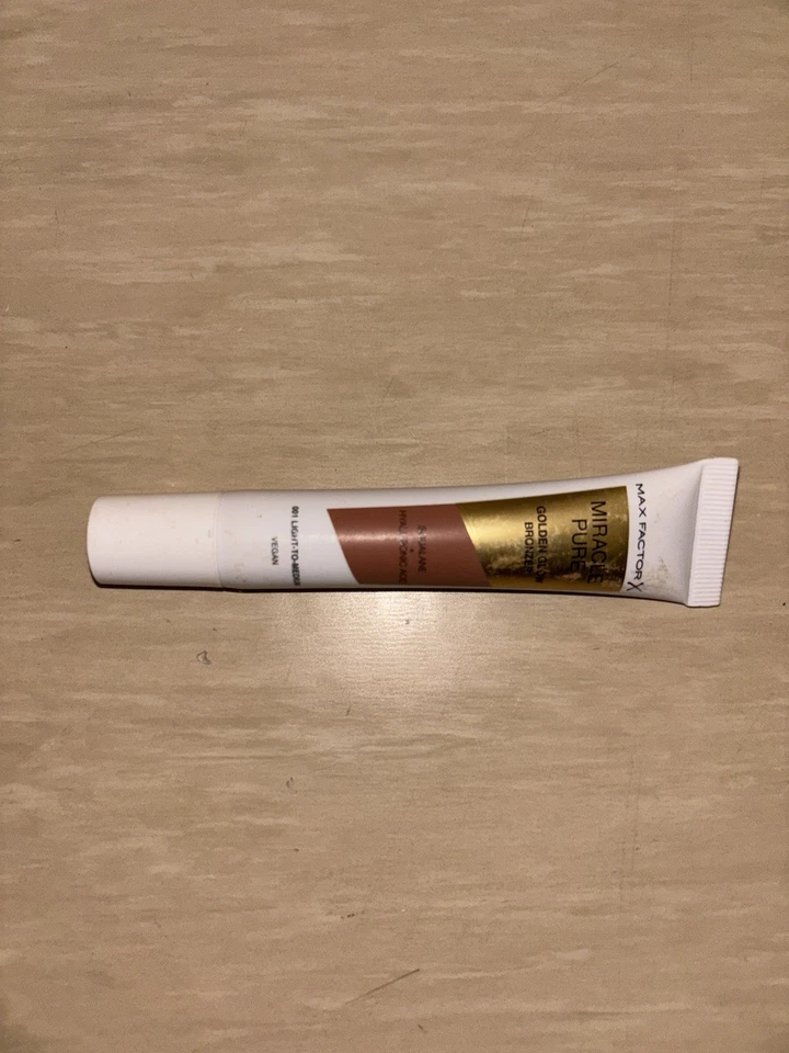 MAX FACTOR MIRACLE PURE GOLDEN GLOW BRONZER 001 - Image 1 of 2