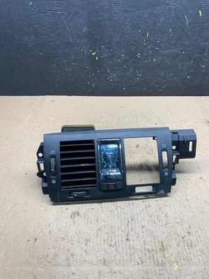 2006 to 2011 Cadillac DTS Dash Center Air Vent Heater Bezel OEM R8444 DG - Image 1 of 4