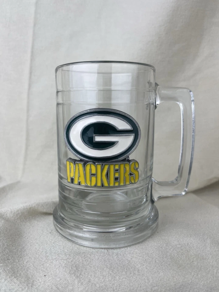 Taza de cerveza de vidrio transparente con logotipo de emblema de peltre de los Green Bay Packers de la NFL Foto 1 de 1