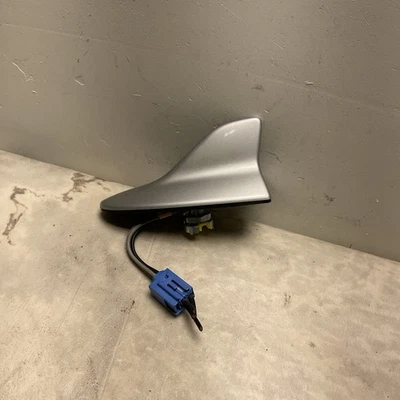 Antena de radio Tiburón techo exterior Lexus RX350 RX450H 2010-2014 86760-48050 Foto 1 de 4