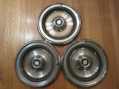 Capas de roda 73-79 Buick Apollo Century Regal Skylark 14 polegadas usadas - Imagem 1 de 4