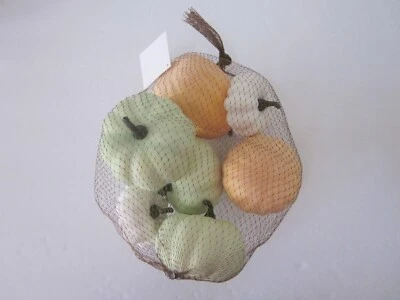 NUEVO Lote de 7 Calabazas Calabazas Multicolor Verde Naranja Blanco OTOÑO Decoración Foto 1 de 2