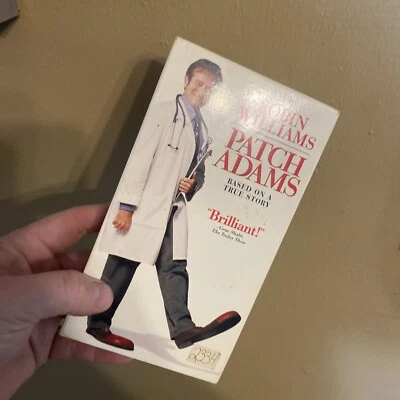 Patch Adams VHS Movie with Robin Williams  1999 Universal Foto 1 de 3