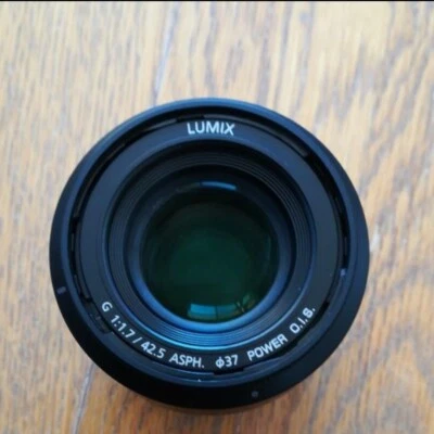 Panasonic Lumix Lens H-HS043-K Black G 42.5mm/F1.7 ASPH./POWER O.I.S from japan - Image 1 of 4