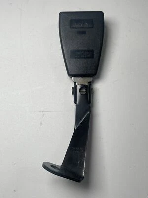 2004 宝马 330ci 325ci E46 可转换后座右座皮带扣 72117007748 — 第 1/4 张图片