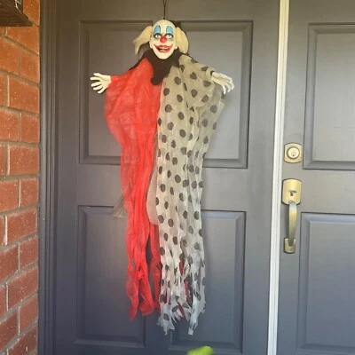 Payaso aterrador de Halloween decoración colgante brazos posables accesorios de Halloween puerta pared #A Foto 1 de 4