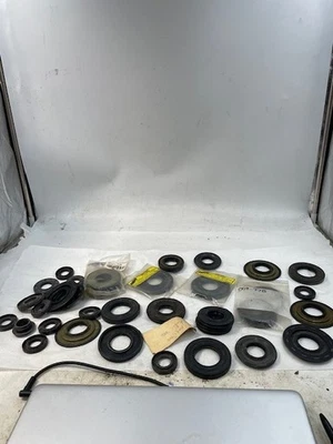 Title: Lot of Vintage Polaris Jet Ski / Small Engine Oil Seals – Mixed Sizes - Image 1 of 4